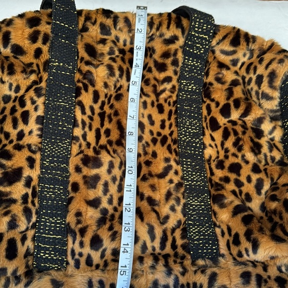 America & Beyond Leopard Print Fur tote - Picture 8 of 10